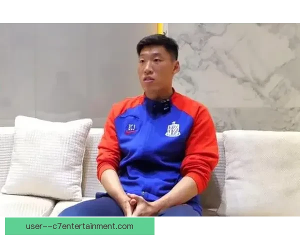 上海申花年轻后卫朱辰杰世界杯预选赛首发表现稳健展现潜力