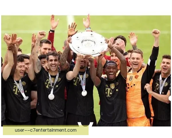 菲尔米诺在对阵那不勒斯西甲比赛中的关键作用及战术分析